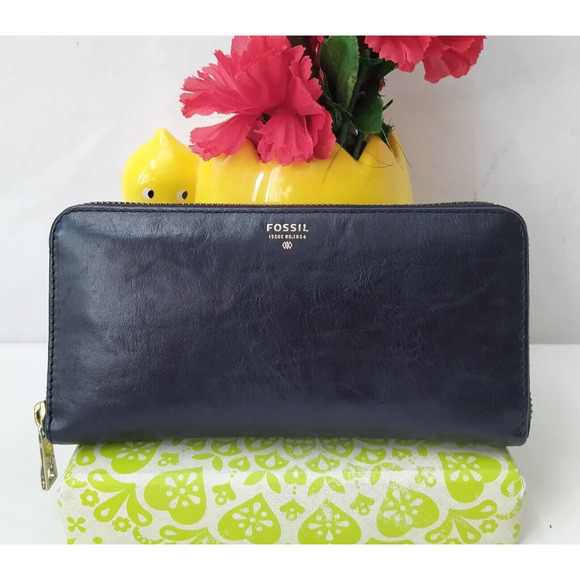 Fossil Black Smooth Leather Zip Around Credit Card Long Wallet - Picture 2 of 15